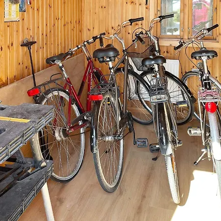 Holiday home Three-bedroom In 4